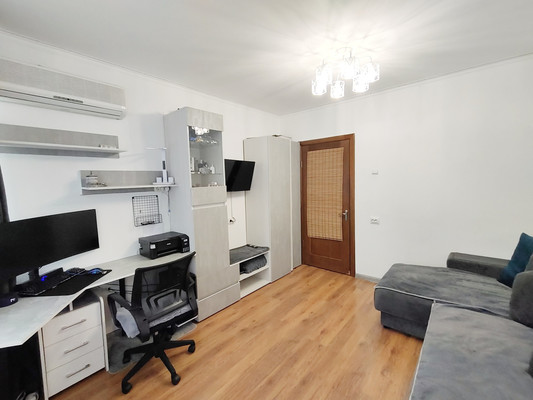 Продам двухкомнатную (2-комн.) квартиру, Мичурина ул, 27к3, Королев г