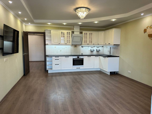 Продам трехкомнатную (3-комн.) квартиру, им Владимира Махалина мкр, 27, Дмитров г