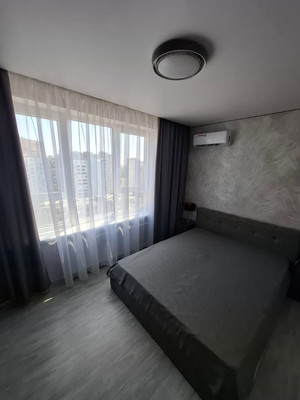 Продам двухкомнатную (2-комн.) квартиру, Еременко ул, 110/2, Ростов-на-Дону г