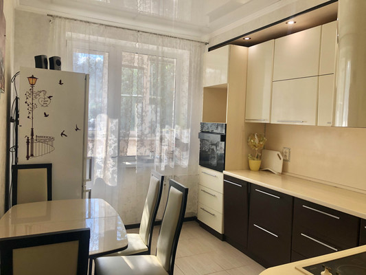 Продам двухкомнатную (2-комн.) квартиру, Ладожская ул, 144, Пенза г