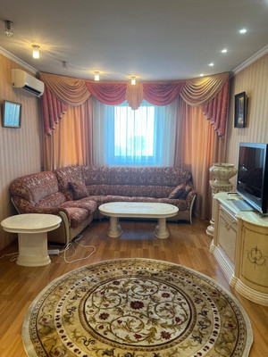 Продам двухкомнатную (2-комн.) квартиру, Кирова ул, 3, Люберцы г