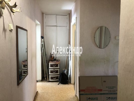 Продам двухкомнатную (2-комн.) квартиру, Чапаева ул, 22, Приозерск г