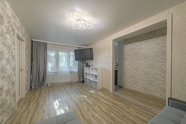 Продам двухкомнатную (2-комн.) квартиру, Коммунистическая ул, 45, Пенза г