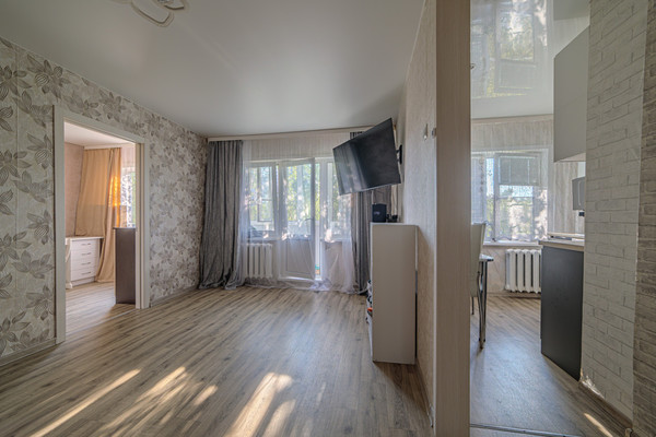 Продам двухкомнатную (2-комн.) квартиру, Коммунистическая ул, 45, Пенза г