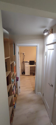 Продам трехкомнатную (3-комн.) квартиру, Зюзинская ул, 4к5, Москва г