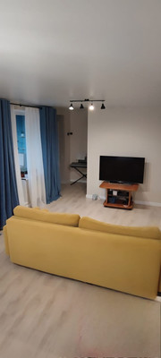 Продам трехкомнатную (3-комн.) квартиру, Зюзинская ул, 4к5, Москва г