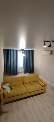 Продам трехкомнатную (3-комн.) квартиру, Зюзинская ул, 4к5, Москва г
