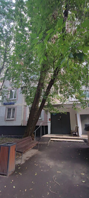 Продам трехкомнатную (3-комн.) квартиру, Зюзинская ул, 4к5, Москва г
