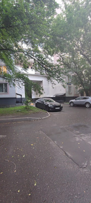 Продам трехкомнатную (3-комн.) квартиру, Зюзинская ул, 4к5, Москва г
