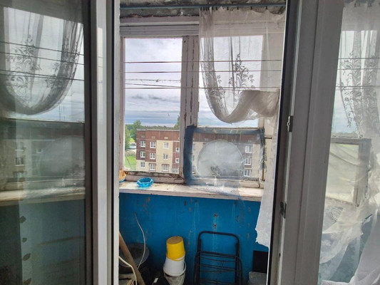 Продам двухкомнатную (2-комн.) квартиру, 15, Красный Маяк п