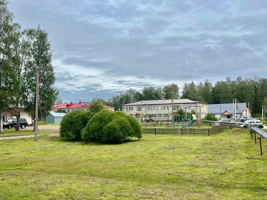 Продам двухкомнатную (2-комн.) квартиру, 15, Красный Маяк п