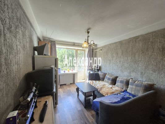 Продам двухкомнатную (2-комн.) квартиру, Большевиков пр-кт, 21, Санкт-Петербург г