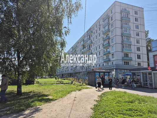 Продам двухкомнатную (2-комн.) квартиру, Большевиков пр-кт, 21, Санкт-Петербург г