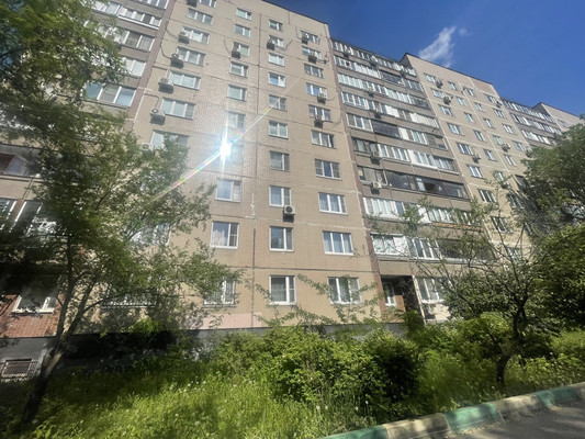 Продам трехкомнатную (3-комн.) квартиру, Воинов-Интернационалистов ул, 15, Люберцы г