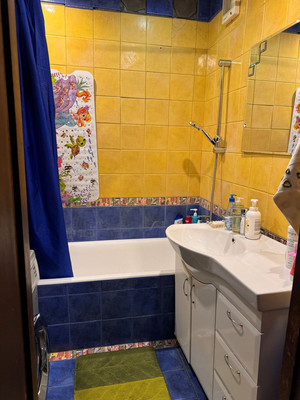 Продам трехкомнатную (3-комн.) квартиру, Воинов-Интернационалистов ул, 15, Люберцы г