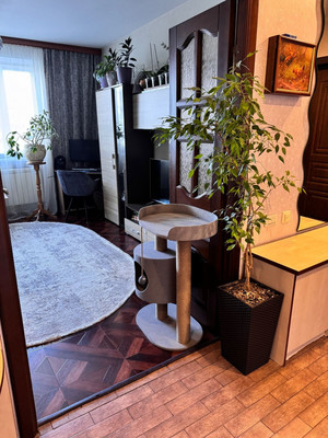 Продам трехкомнатную (3-комн.) квартиру, Воинов-Интернационалистов ул, 15, Люберцы г