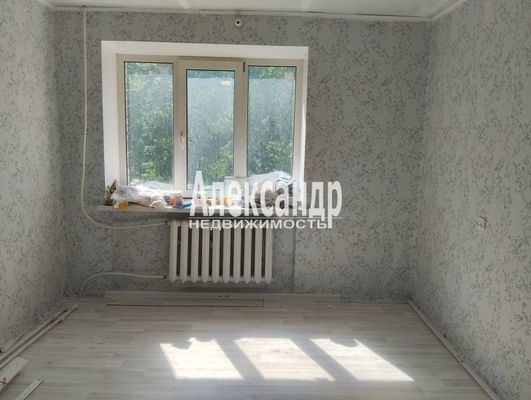 Продам комнату в 6-комн. квартире, Малоневский канал ул, 15, Шлиссельбург г