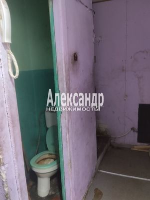 Продам комнату в 6-комн. квартире, Малоневский канал ул, 15, Шлиссельбург г