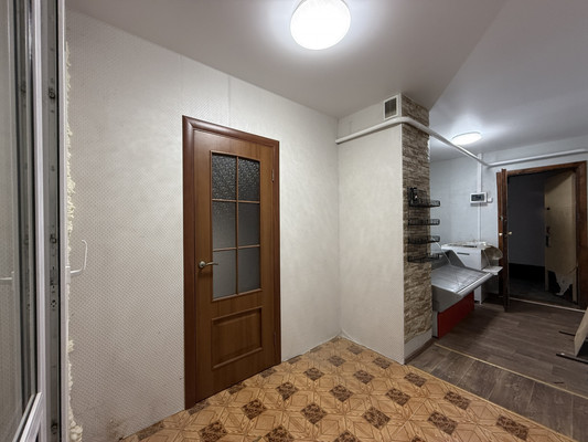 Продам трехкомнатную (3-комн.) квартиру, Куйбышева ул, 13, Симферополь г