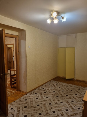 Продам двухкомнатную (2-комн.) квартиру, 16-я Парковая ул, 10, Москва г