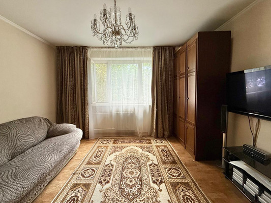 Продам двухкомнатную (2-комн.) квартиру, Лескова ул, 10, Москва г