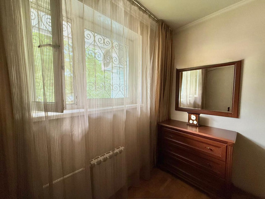 Продам двухкомнатную (2-комн.) квартиру, Лескова ул, 10, Москва г
