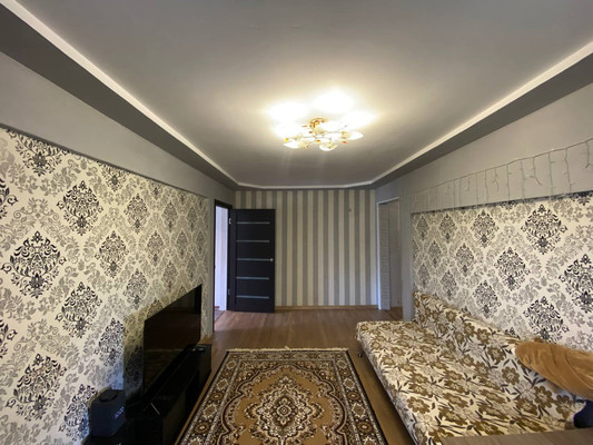Продам трехкомнатную (3-комн.) квартиру, Пролетарская ул, 7, Воткинск г