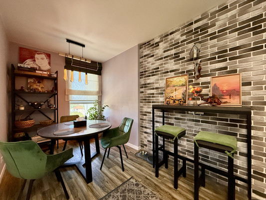 Продам двухкомнатную (2-комн.) квартиру, Бородина ул, 59, Симферополь г