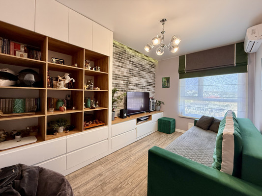 Продам двухкомнатную (2-комн.) квартиру, Бородина ул, 59, Симферополь г