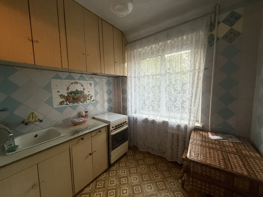Продам трехкомнатную (3-комн.) квартиру, Малиновского ул, 10, Ростов-на-Дону г