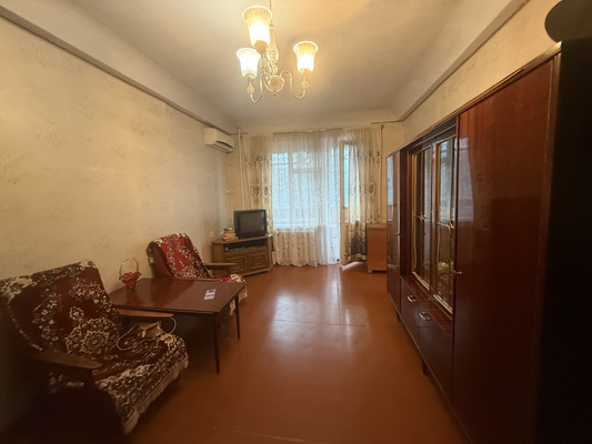 Продам трехкомнатную (3-комн.) квартиру, Малиновского ул, 10, Ростов-на-Дону г