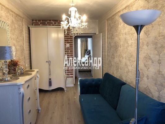 Продам двухкомнатную (2-комн.) квартиру, Чапаева ул, 22, Приозерск г