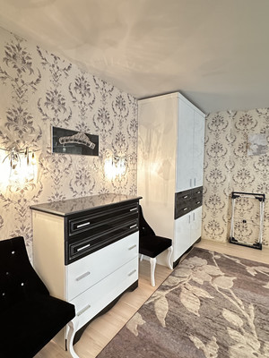 Продам трехкомнатную (3-комн.) квартиру, Вознесенский пр-кт, 20, Санкт-Петербург г