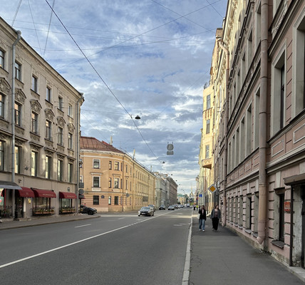 Продам трехкомнатную (3-комн.) квартиру, Вознесенский пр-кт, 20, Санкт-Петербург г