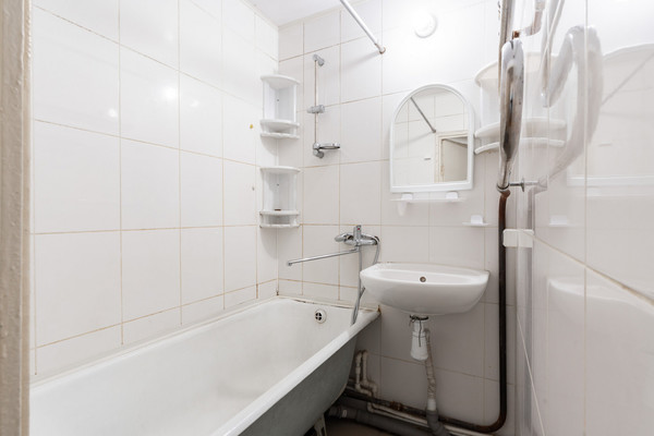 Продам двухкомнатную (2-комн.) квартиру, Генерала Симоняка ул, 4Ак1, Санкт-Петербург г