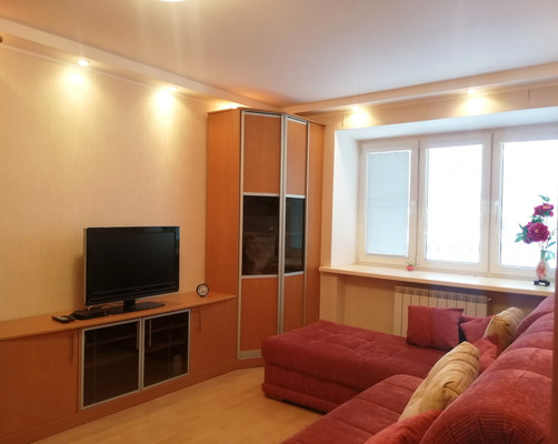 Продам двухкомнатную (2-комн.) квартиру, Депутатская ул, 10, Купанское с