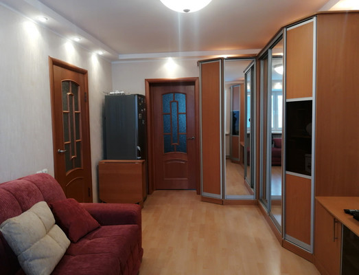 Продам двухкомнатную (2-комн.) квартиру, Депутатская ул, 10, Купанское с