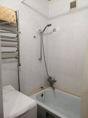 Продам двухкомнатную (2-комн.) квартиру, Депутатская ул, 10, Купанское с