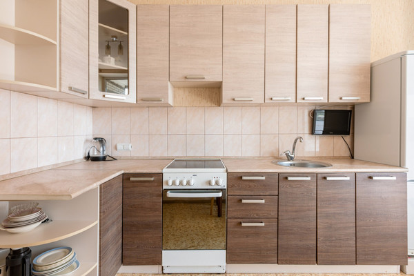 Продам двухкомнатную (2-комн.) квартиру, Адмирала Лазарева ул, 63, Москва г