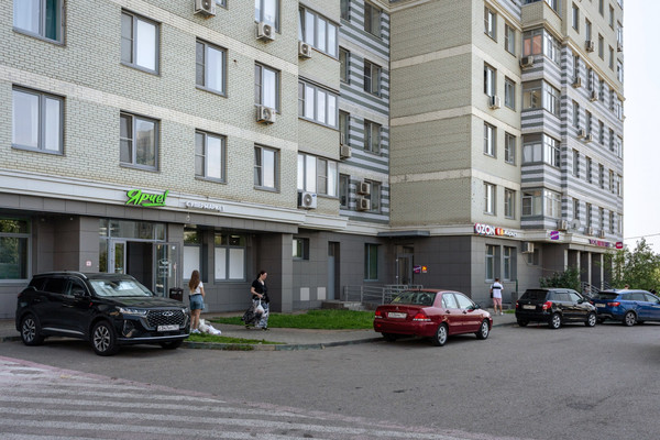 Продам двухкомнатную (2-комн.) квартиру, Адмирала Лазарева ул, 63, Москва г