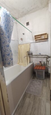 Продам трехкомнатную (3-комн.) квартиру, Октябрьский пр-кт, 60, Киров г
