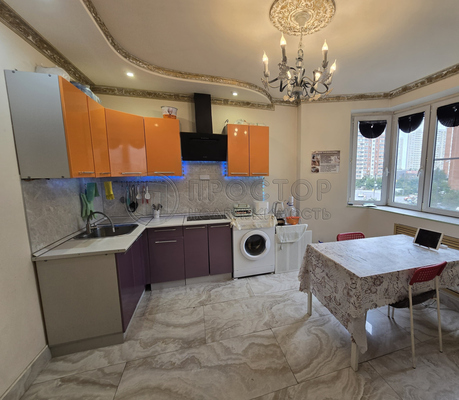 Продам двухкомнатную (2-комн.) квартиру, Гагарина пр-кт, 15/8, Люберцы г