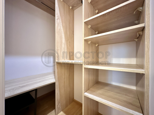 Продам трехкомнатную (3-комн.) квартиру, Новодмитровская ул, 2к6, Москва г