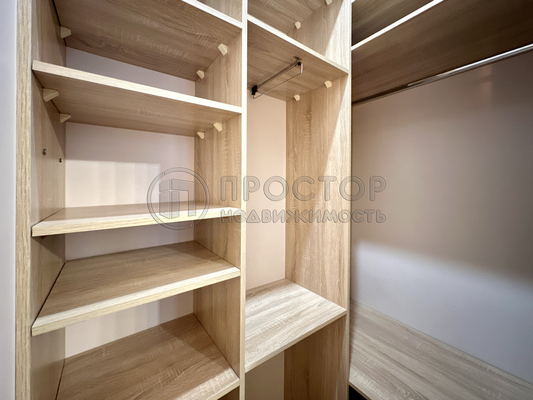 Продам трехкомнатную (3-комн.) квартиру, Новодмитровская ул, 2к6, Москва г