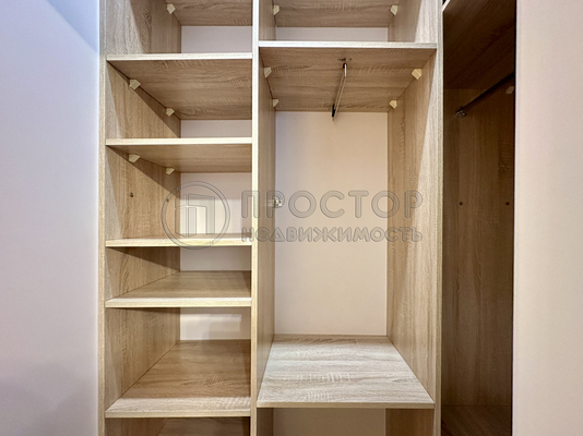Продам трехкомнатную (3-комн.) квартиру, Новодмитровская ул, 2к6, Москва г