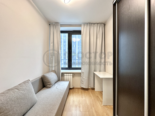 Продам трехкомнатную (3-комн.) квартиру, Новодмитровская ул, 2к6, Москва г