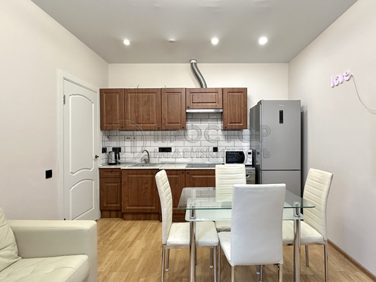 Продам трехкомнатную (3-комн.) квартиру, Новодмитровская ул, 2к6, Москва г