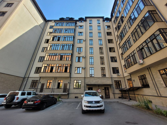 Продам двухкомнатную (2-комн.) квартиру, Чернышевского ул, 201к2, Нальчик г
