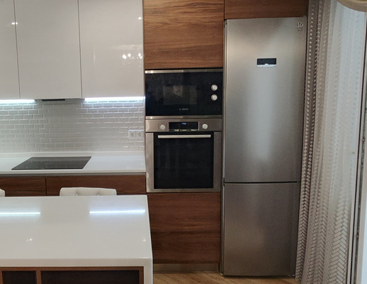 Продам трехкомнатную (3-комн.) квартиру, Мира ул, 40а, Пенза г