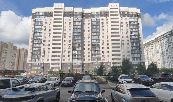 Продам трехкомнатную (3-комн.) квартиру, Мира ул, 40а, Пенза г